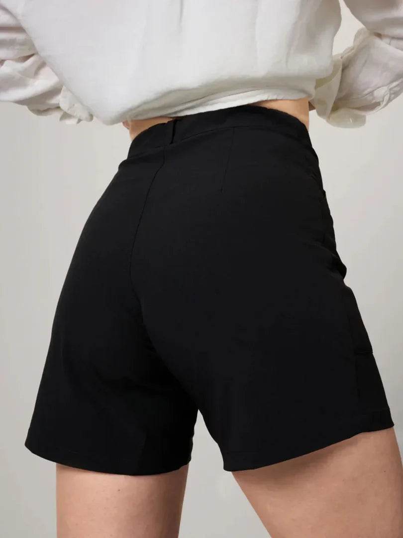 Ester outdoor shorts green - Nisaf Collections